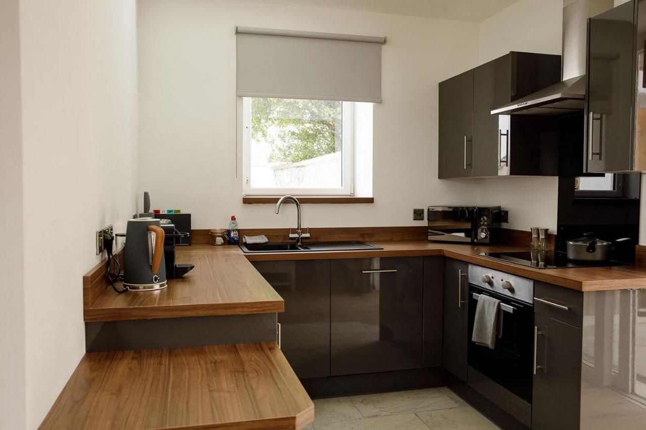 House Of Juniper - Luxury Accessible Apartment Broadford  Exteriör bild